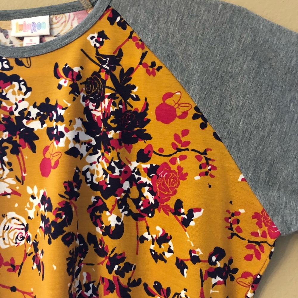 LuLaRoe x Disney Randy Raglan Tee - Picture 3 of 4